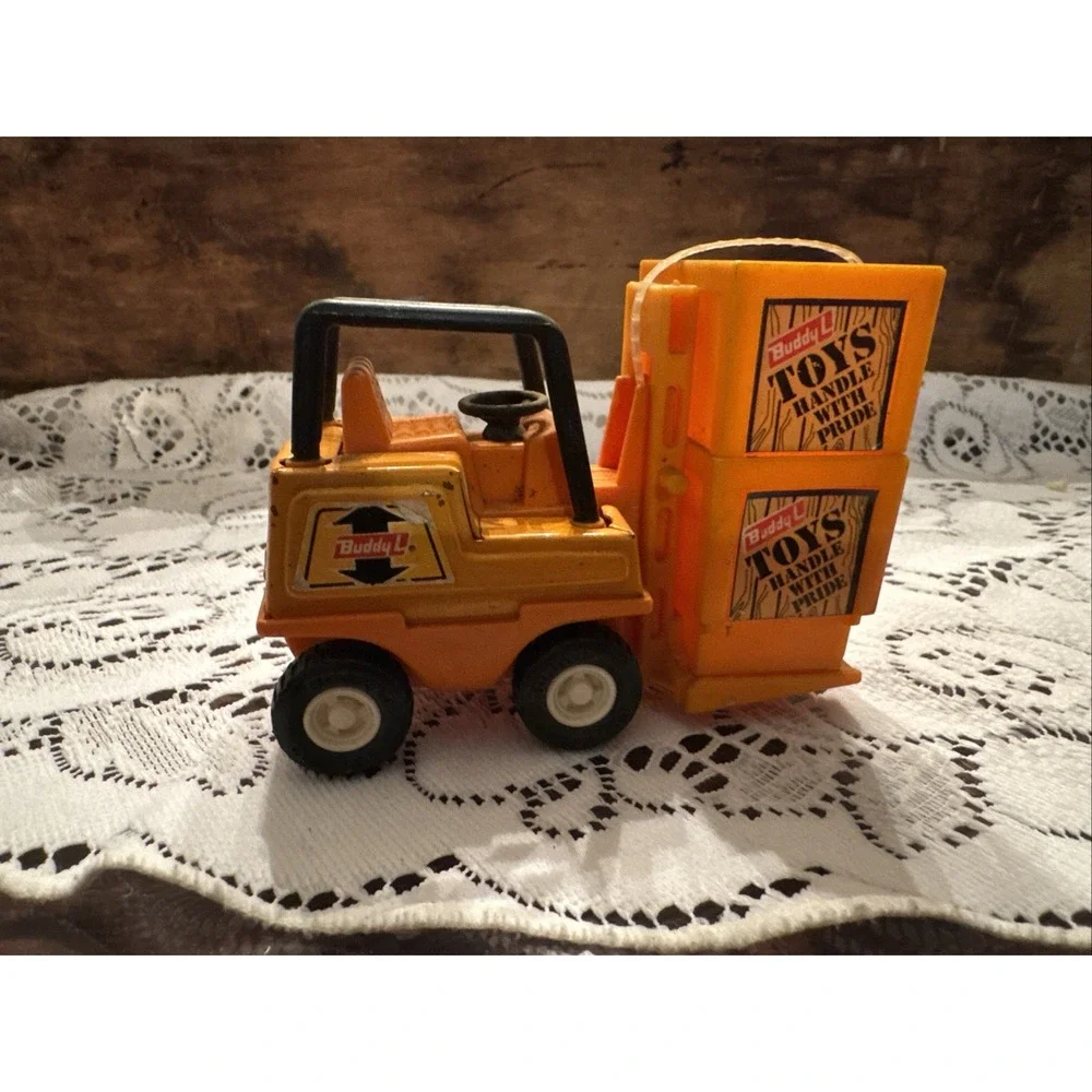 Vintage Buddy L Brute Forklift 4931 Sturdy Steel Plastic   1976 2 boxes Sealed